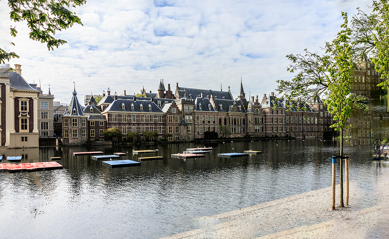 De Hofvijver met het Binnenhof | Den Haag, 29 april 2017
