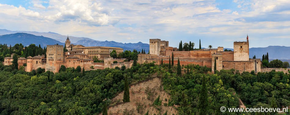 Uitzicht vanaf de Mirador de San Nicolas op het Alhambra